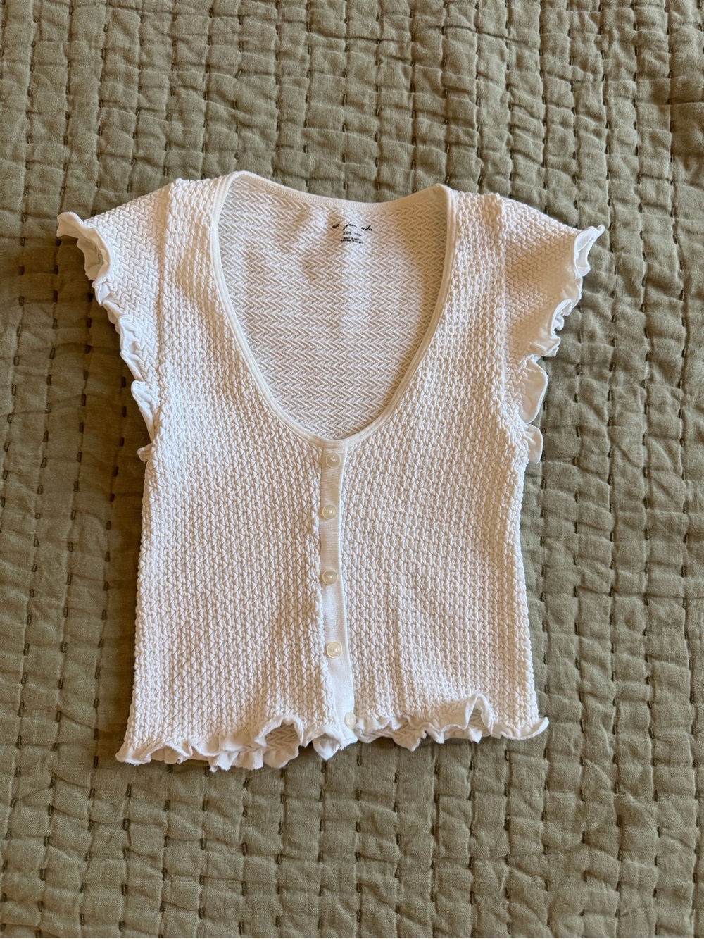 Free People White Textured Ruffle-Trim Button Crop Top